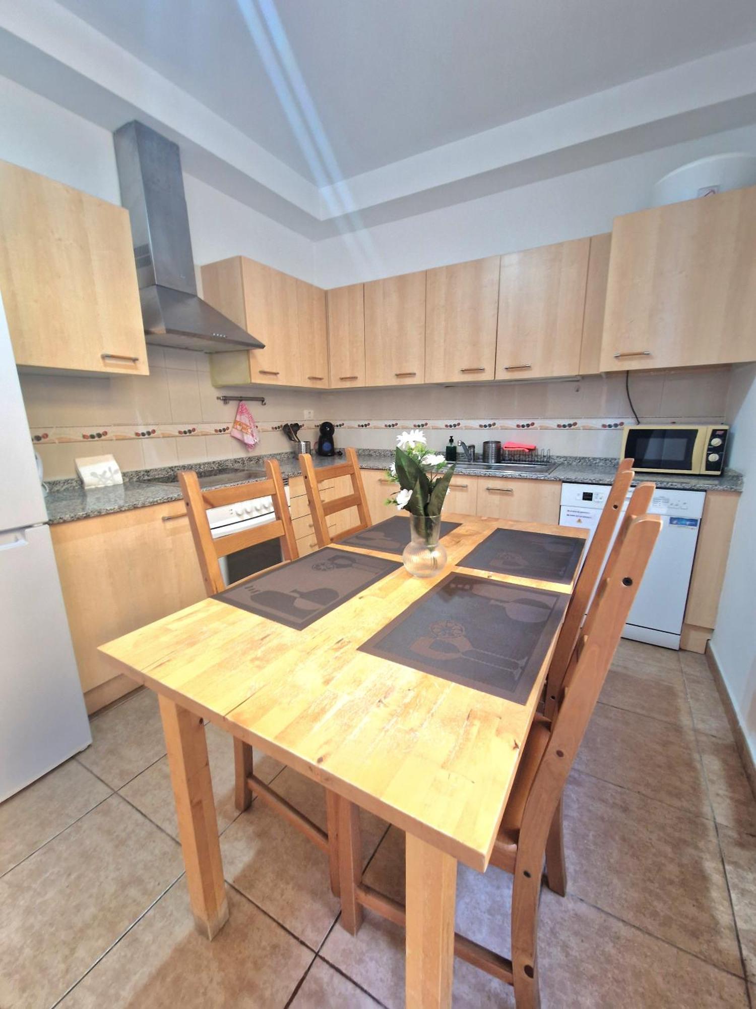 Spacious Independent Chalet Next The Airport - Sea San Isidro  Zewnętrze zdjęcie